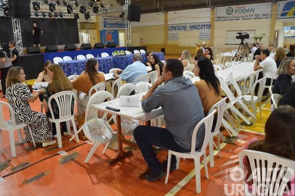Palestra-show com Otélio Drebes reúne mais de 600 pessoas em Seberi