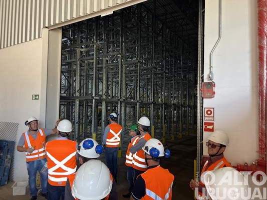 JBS apresenta a estrutura da fábrica de ração em Seberi