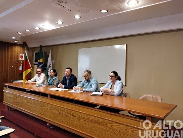 Oncologia do HDP é tema de reunião regional na URI/FW