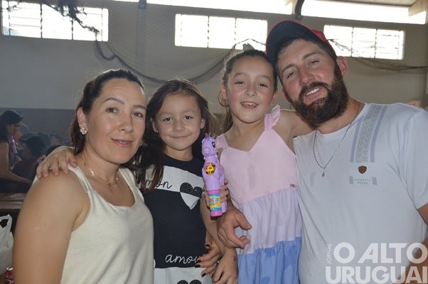 Festa do São Miguel do Braga reúne centenas de pessoas