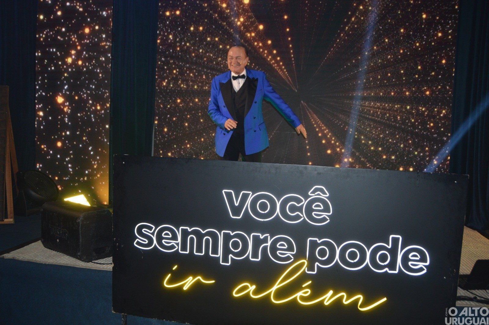 Otelio Drebes fará palestra-show gratuita em FW
