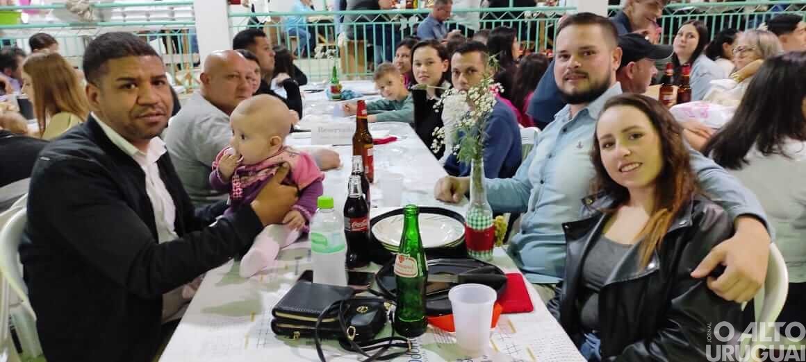 Mais de 800 pessoas participam do Jantar das Massas em FW