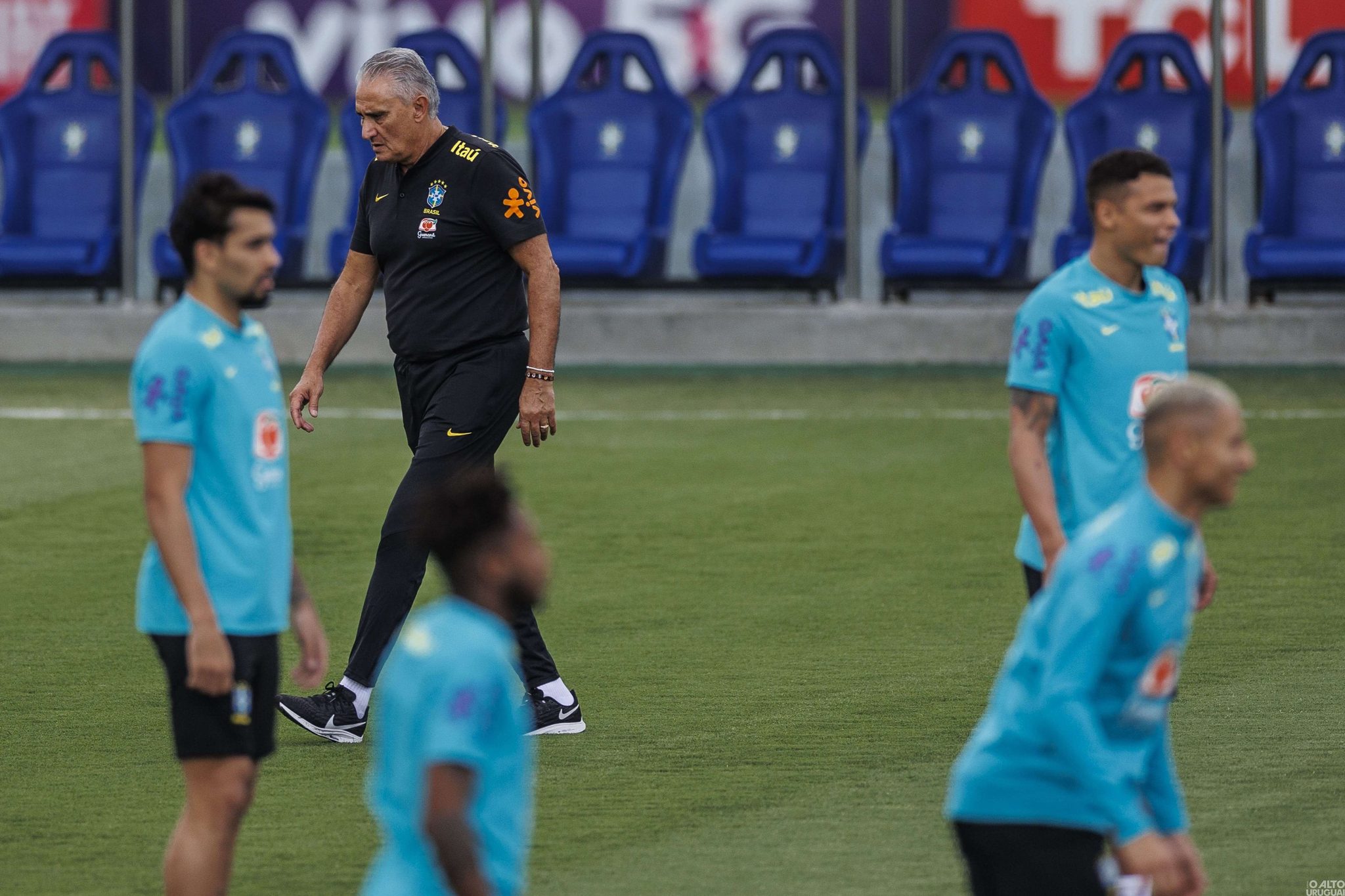 Brasil enfrenta Chile pelas Eliminatórias
