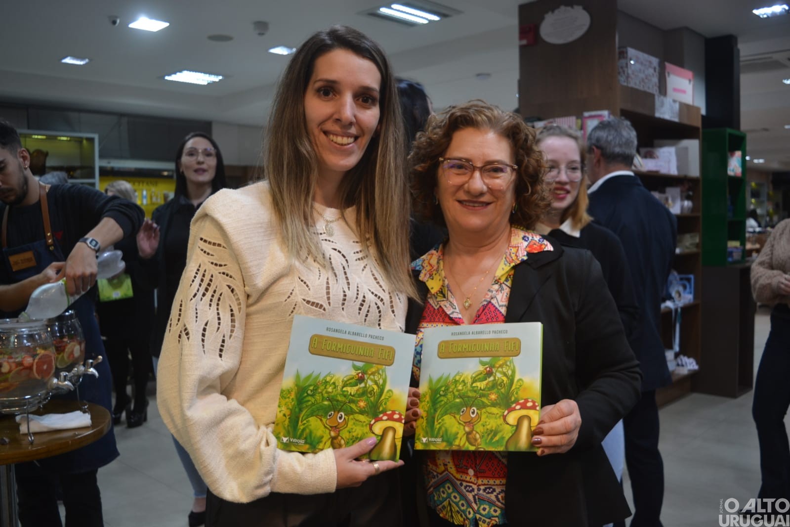 Frederiquense lança livro infantil