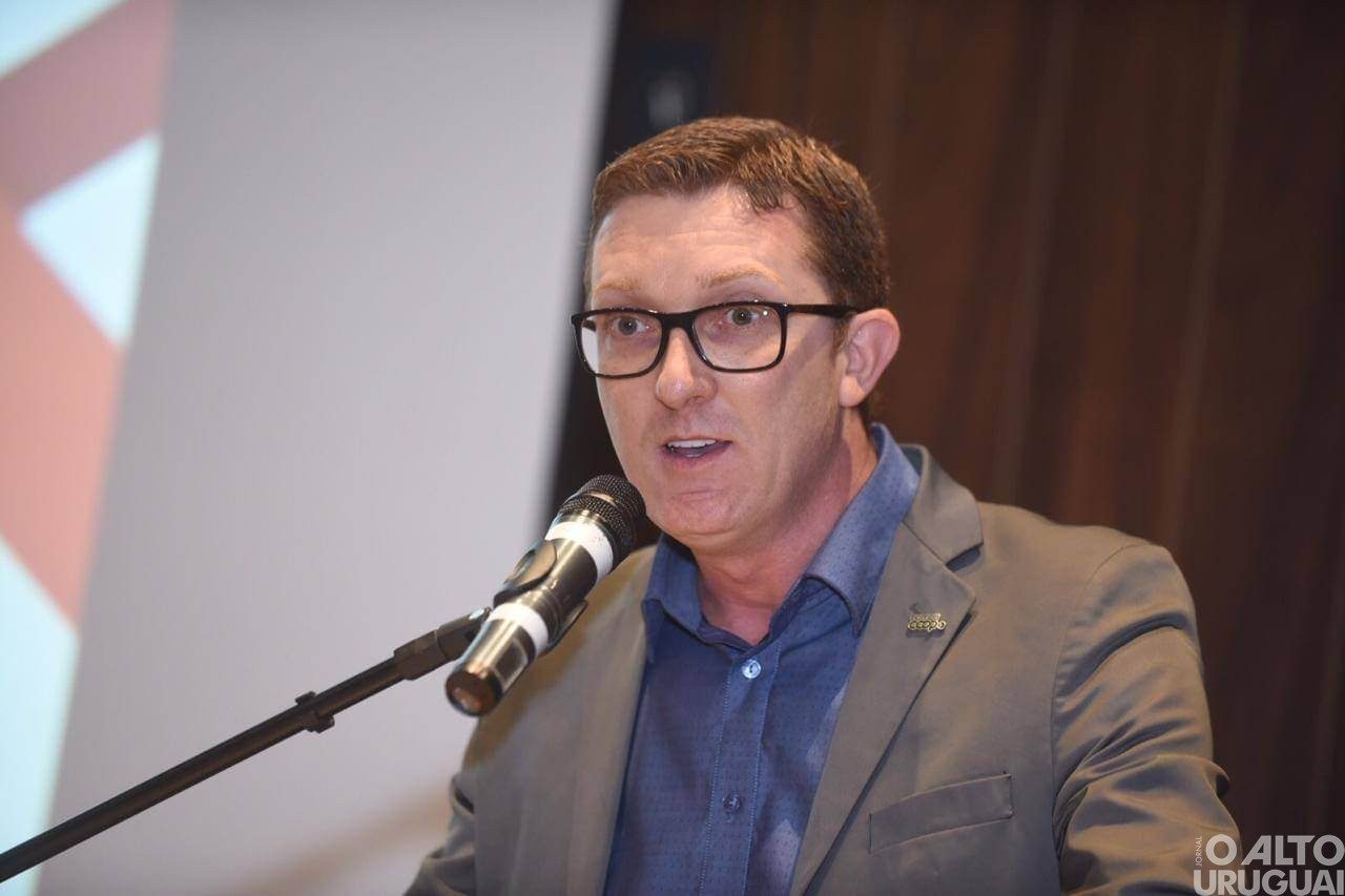 Cledir Magri é reeleito presidente da Cresol Confederação