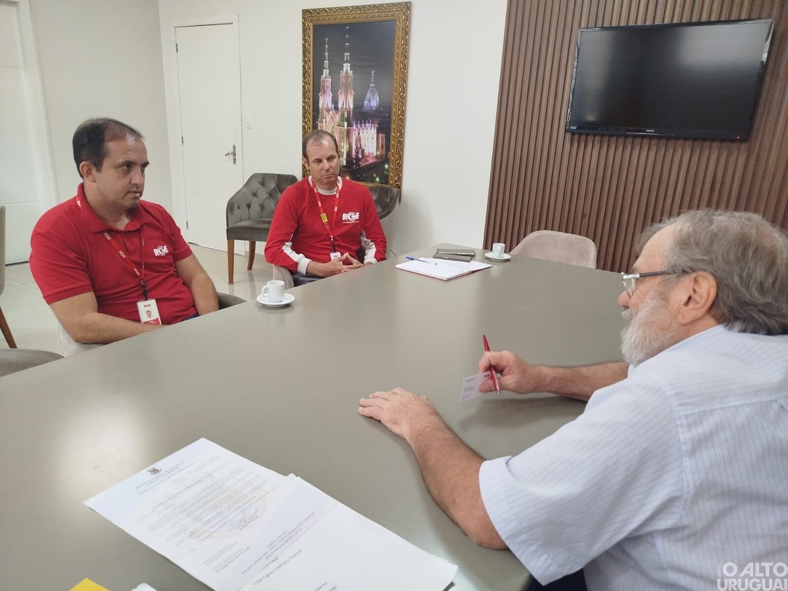 Prefeitura de FW fortalece parceria com a RGE para melhorias na infraestrutura elétrica