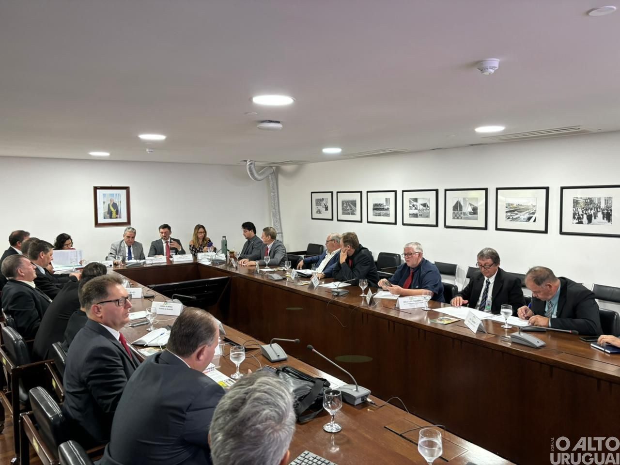 Deputado Adão Pretto lidera comitiva de prefeitos em busca de recursos federais