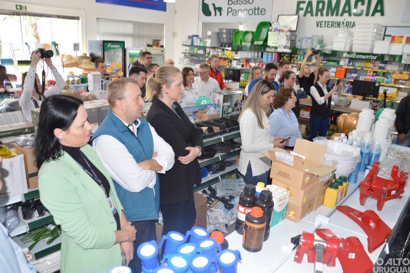 Cotrifred inaugura moderna seção de peças em FW