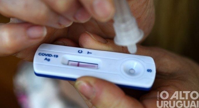Ministério da Saúde pede à Anvisa liberação para autoteste de Covid-19