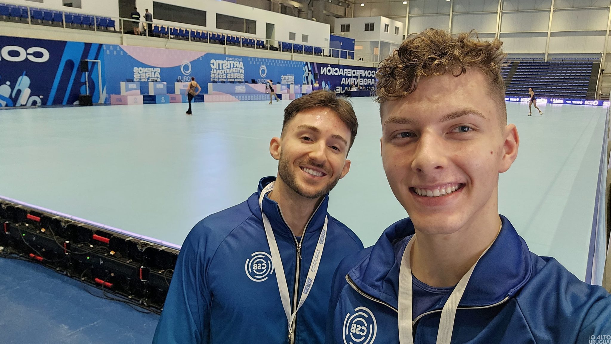 Bernardo Folle fica entre os 10 melhores em sua categoria na Copa do Mundo de Patinação Artística