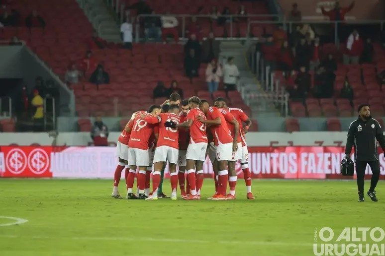 Inter recebe Vitória após um mês sem jogar