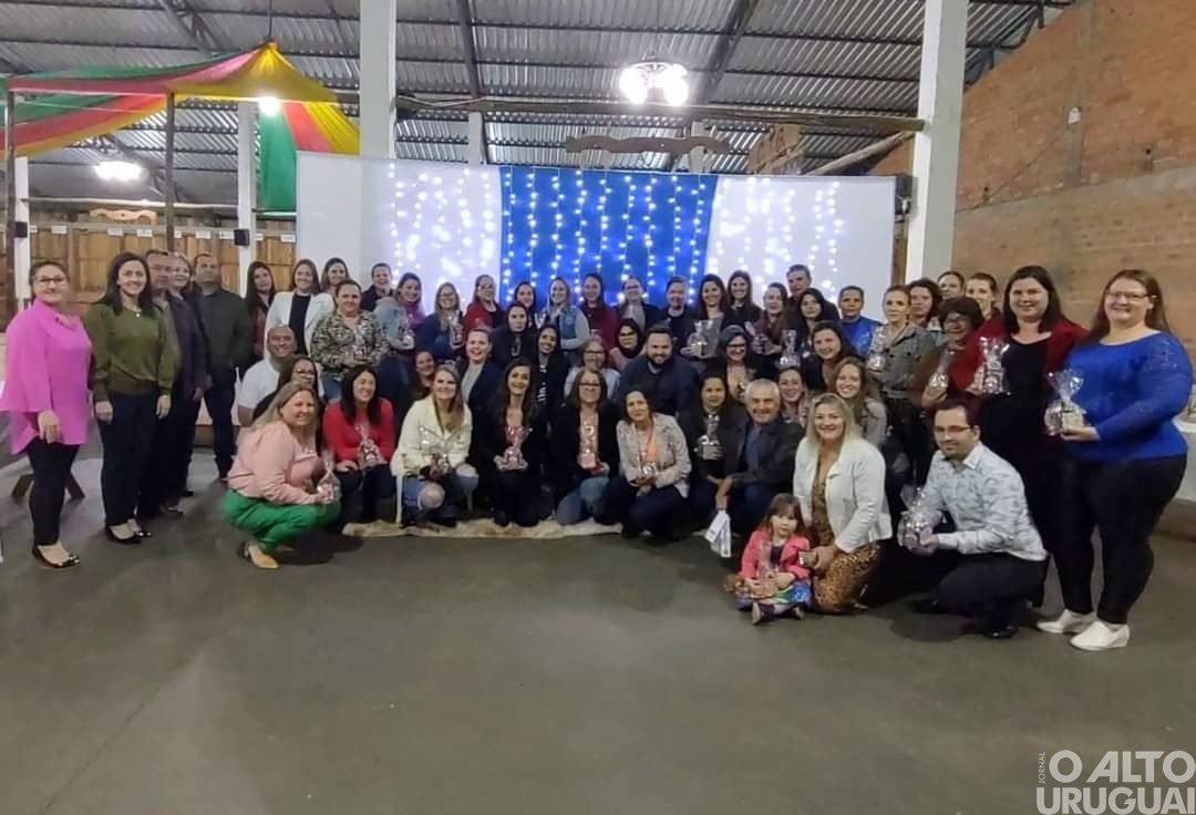 Município de Jaboticaba celebra Dia do Professor com jantar