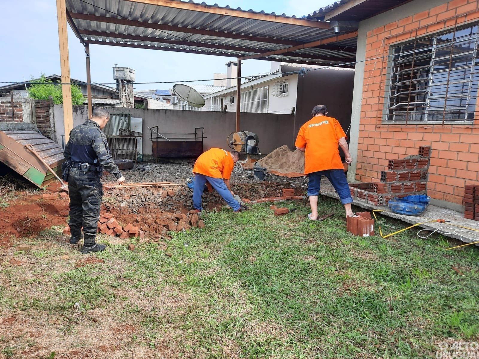 Apenados trabalham em reforma no batalhão da Patram