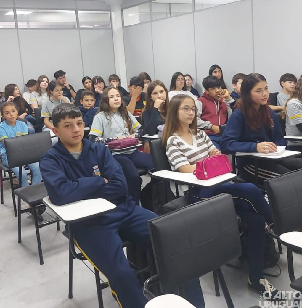 Seberi inicia atividades do Clube de Matemática