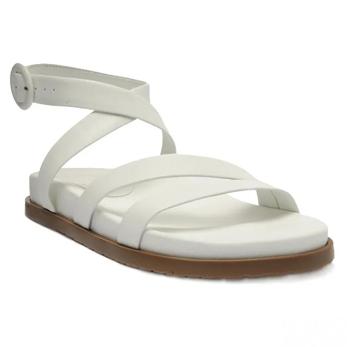 Com o pé nas tendências de moda para o Verão 2024
