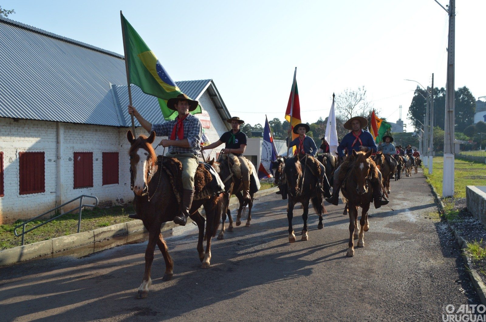 Cavalarianos do 31º Bate-casco passam por FW
