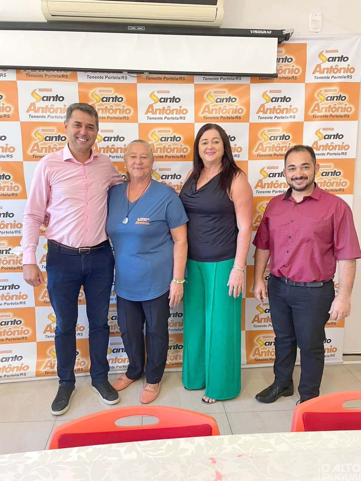 Administração de Caiçara participa de reunião em Hospital Santo Antônio