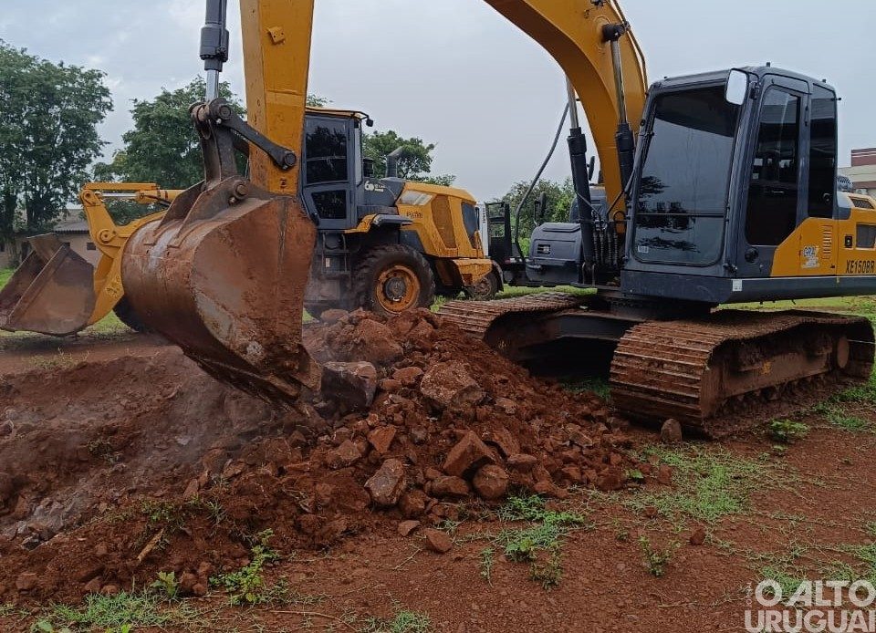 Administração de Palmitinho inicia obras da Escola Infantil no Bairro Santa Terezinha
