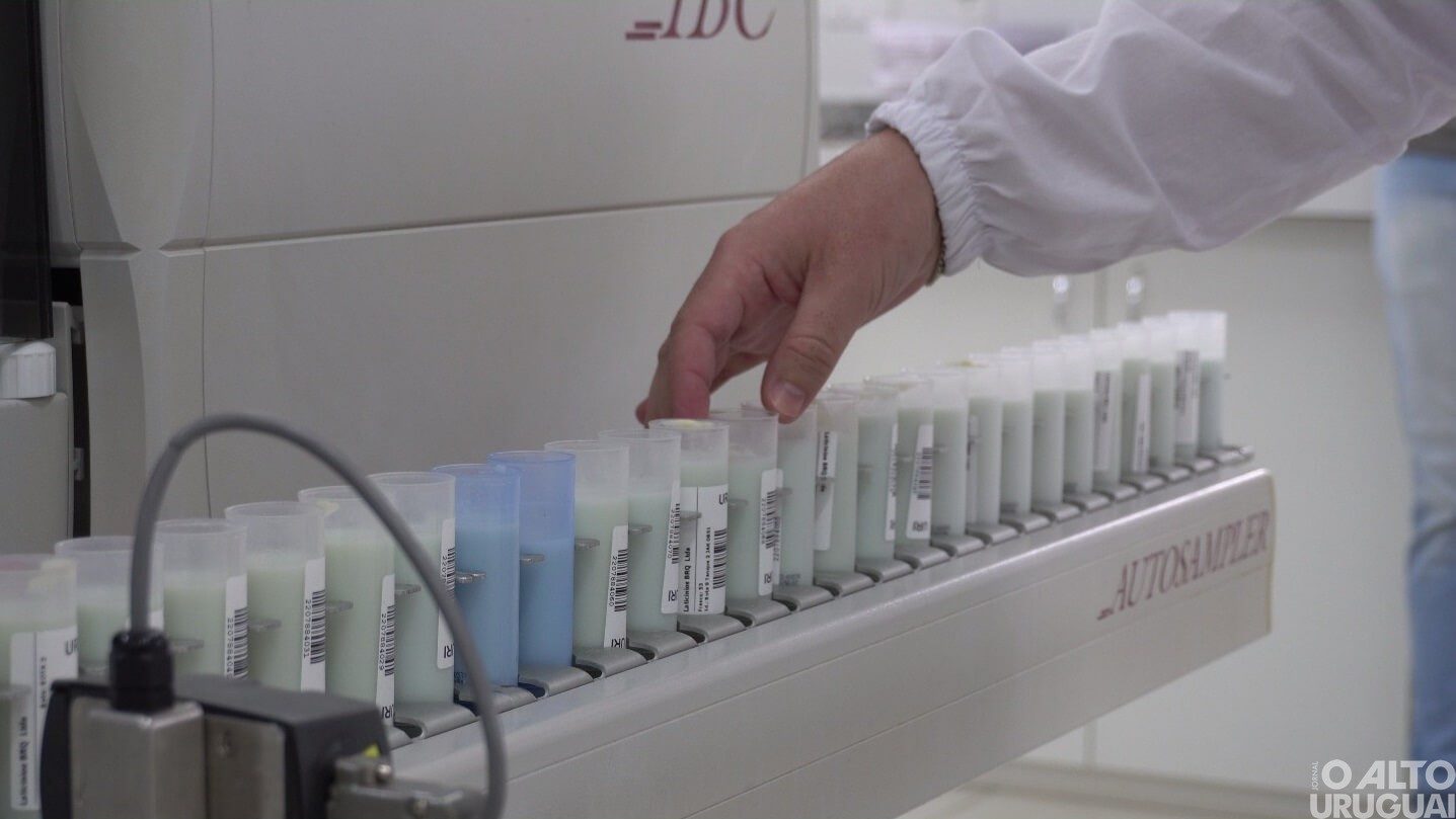 Laboratório de Qualidade do Leite da URI/FW está entre os 10 existentes no Brasil
