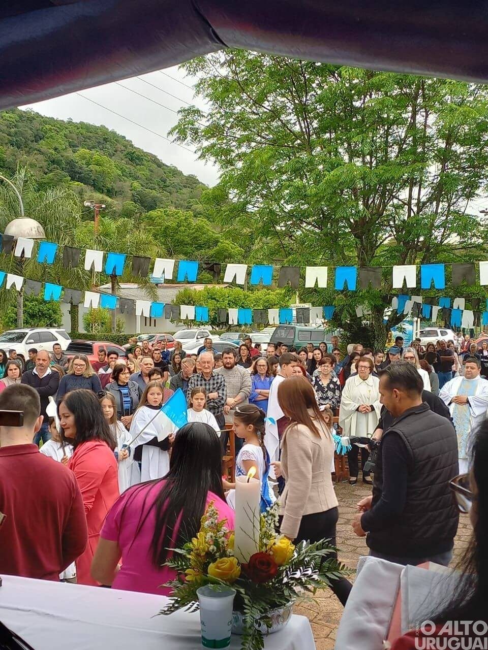 Linha Pedras Brancas celebra dia da padroeira