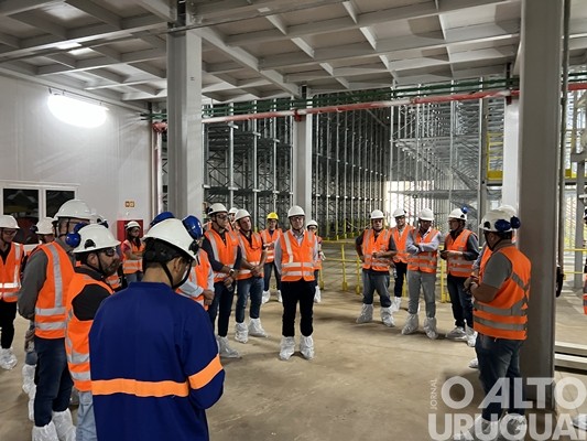 JBS apresenta a estrutura da fábrica de ração em Seberi