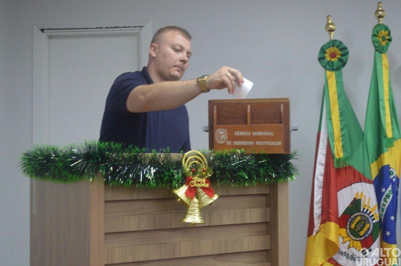 Raul Pazuch é eleito presidente da Câmara de Vereadores de FW
