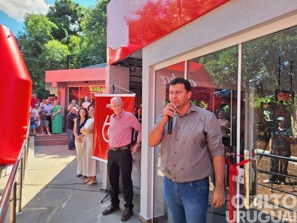 Prefeito Alexandre Costa prestigia inauguração do Museu da Creluz em Cristal do Sul