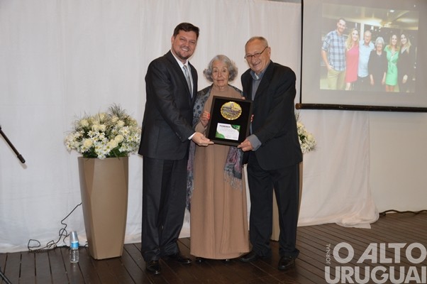 Câmara de Vereadores de Seberi homenageia pioneiros