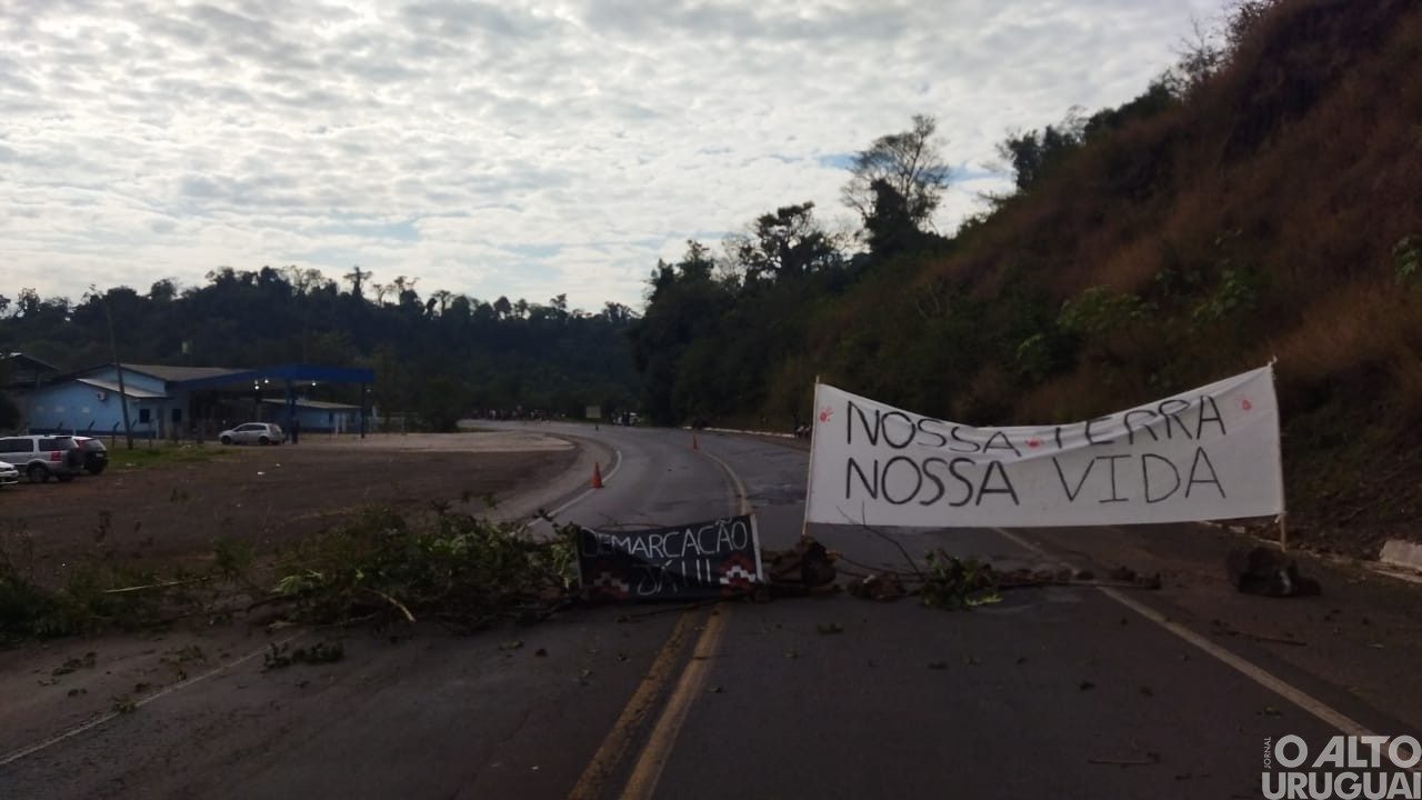 Indígenas bloqueiam km 2 da BR-386 nesta quarta-feira