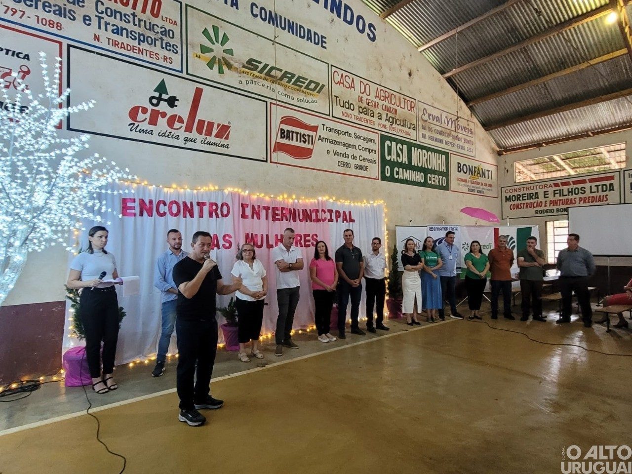 Encontro intermunicipal de mulheres é realizado em Novo Tiradentes
