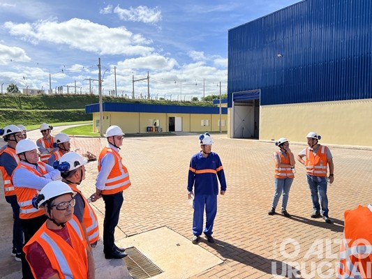 JBS apresenta a estrutura da fábrica de ração em Seberi