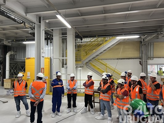 JBS apresenta a estrutura da fábrica de ração em Seberi