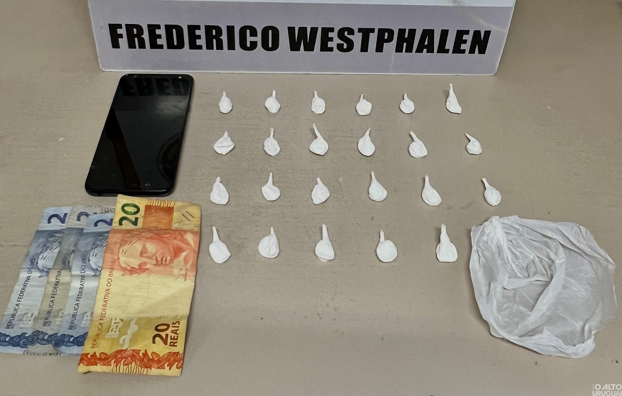 Brigada Militar prende homem por tráfico de drogas em FW
