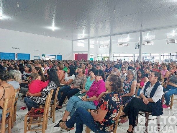 Administração municipal de Planalto realiza homenagem às mulheres