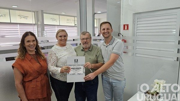 Ato marca doação do prédio da Câmara de FW ao Legislativo