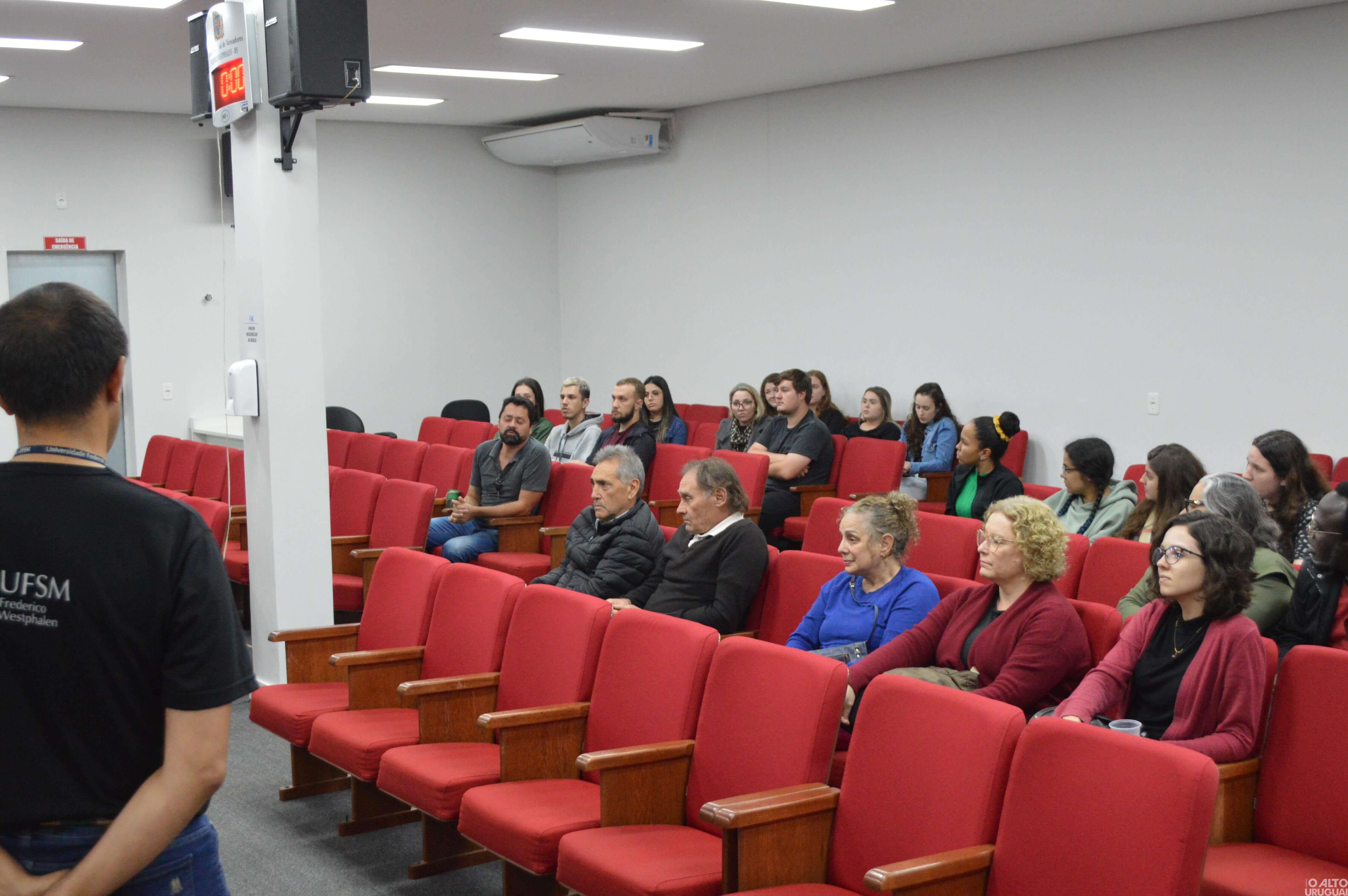 Palestra “De Estocolmo até a agenda 2030” é realizada em Frederico Westphalen