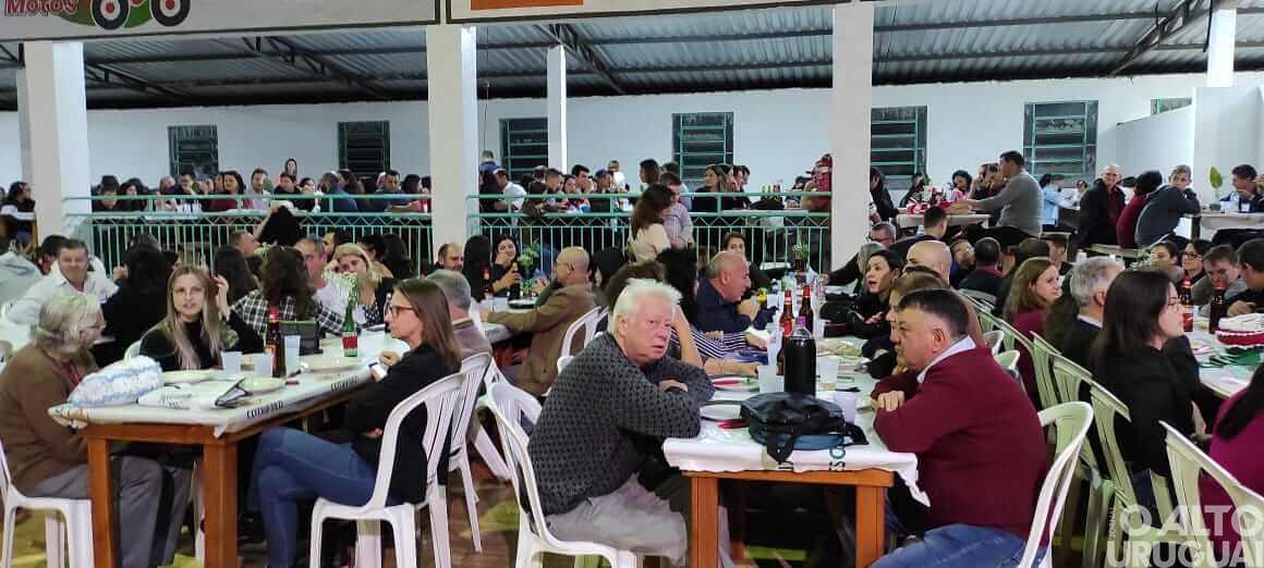 Mais de 800 pessoas participam do Jantar das Massas em FW