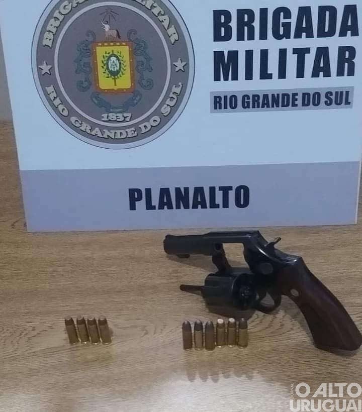 Homem é preso porte ilegal de arma de fogo em Planalto
