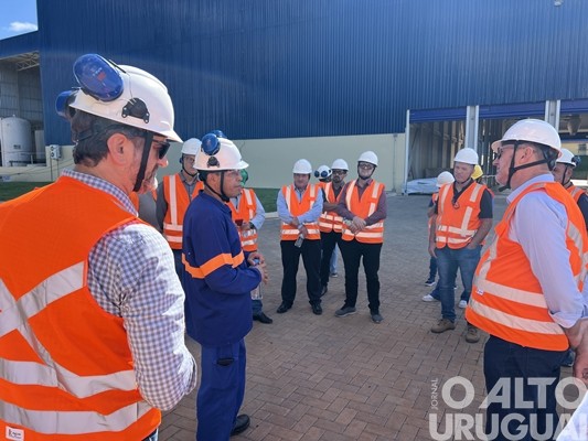 JBS apresenta a estrutura da fábrica de ração em Seberi