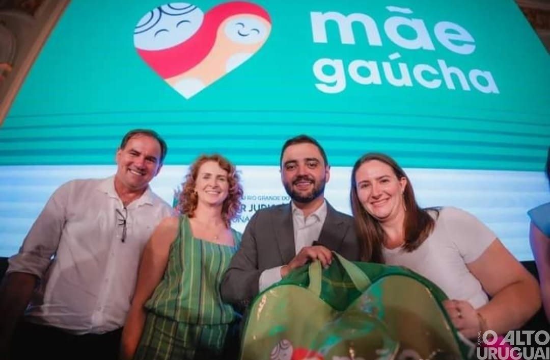 Comitiva de Cerro Grande participa do lançamento do programa Mãe Gaúcha