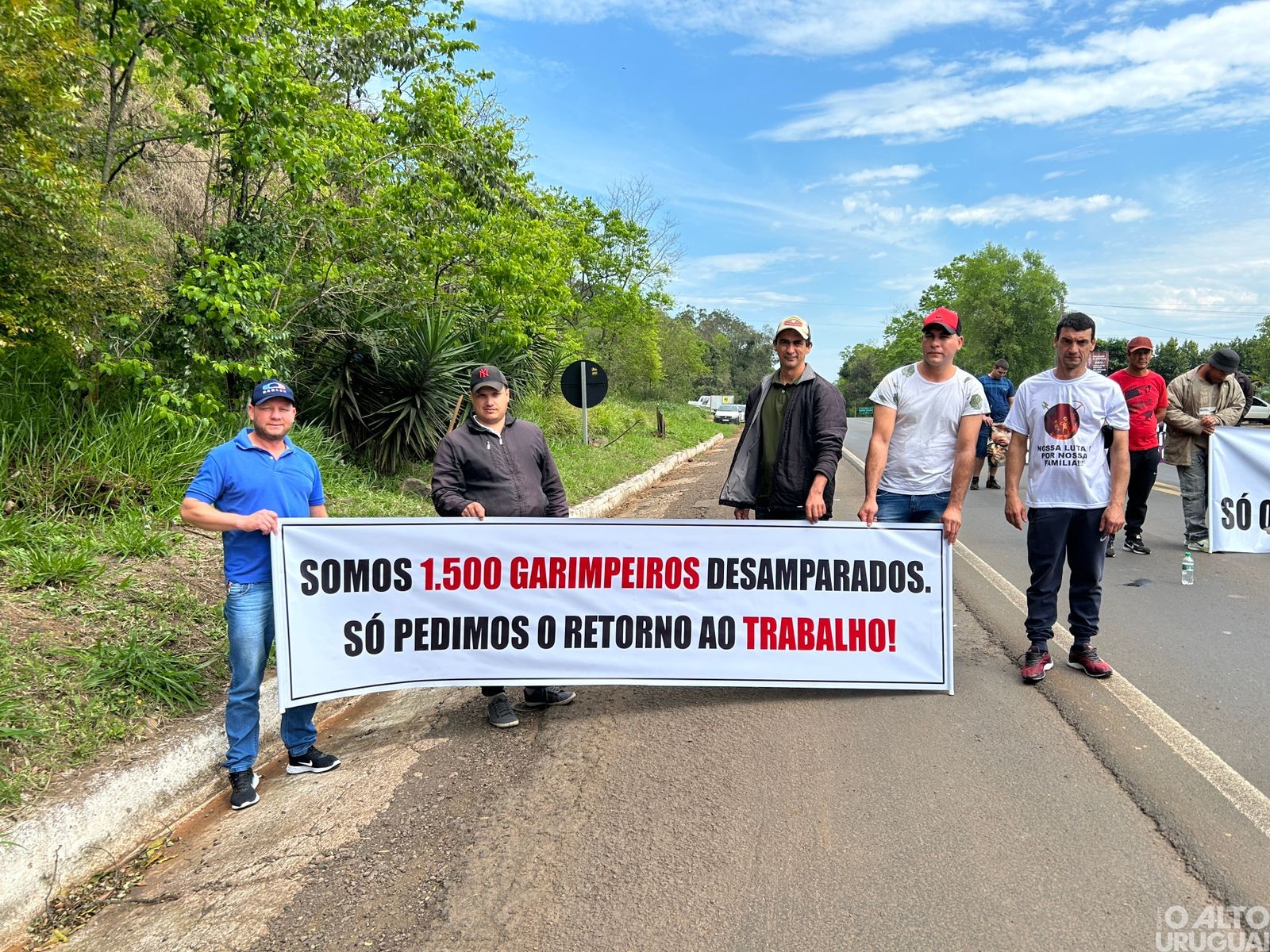 Garimpeiros realizam manifestação na BR-386 em prol da retomada das atividades