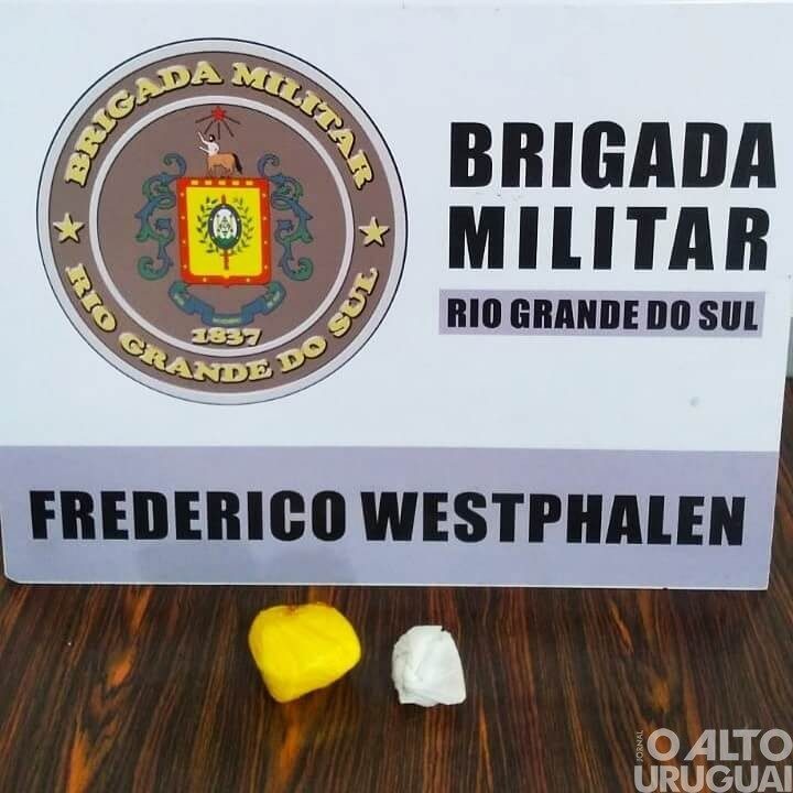 Menor é apreendido com crack e cocaína em FW
