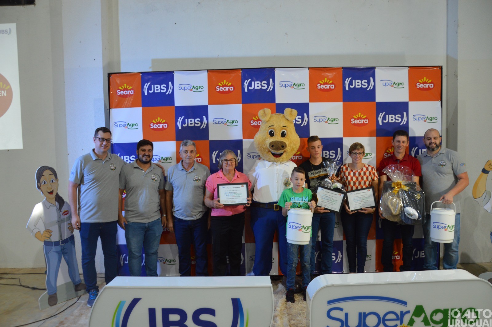 SuperAgro premia melhores produtores integrados