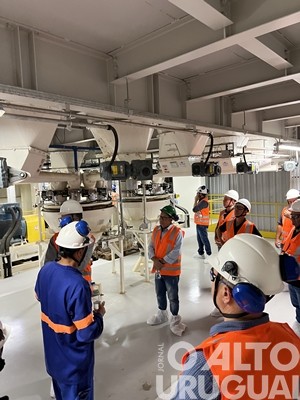 JBS apresenta a estrutura da fábrica de ração em Seberi