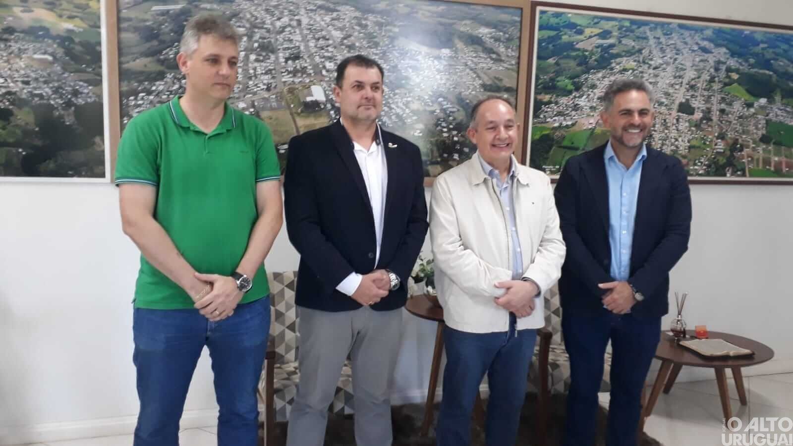 Deputado Luciano Azevedo anuncia R$ 250 mil para Planalto