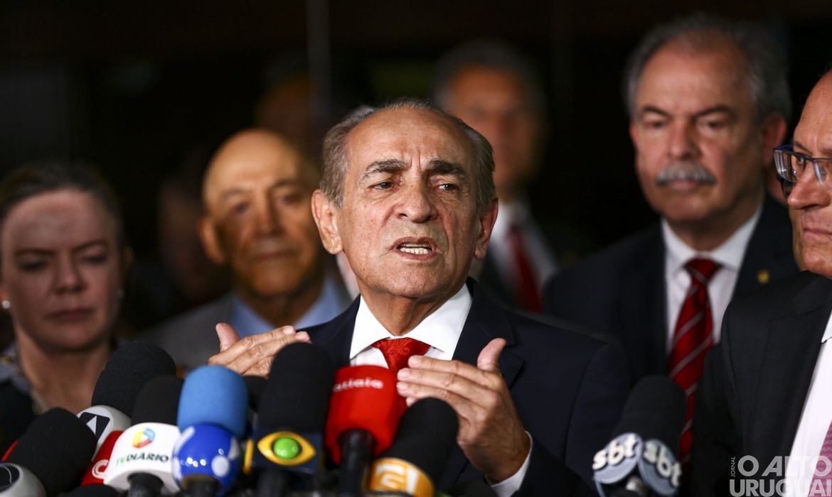 PEC que possibilita benefício social de R$ 600 é formalizada no Senado