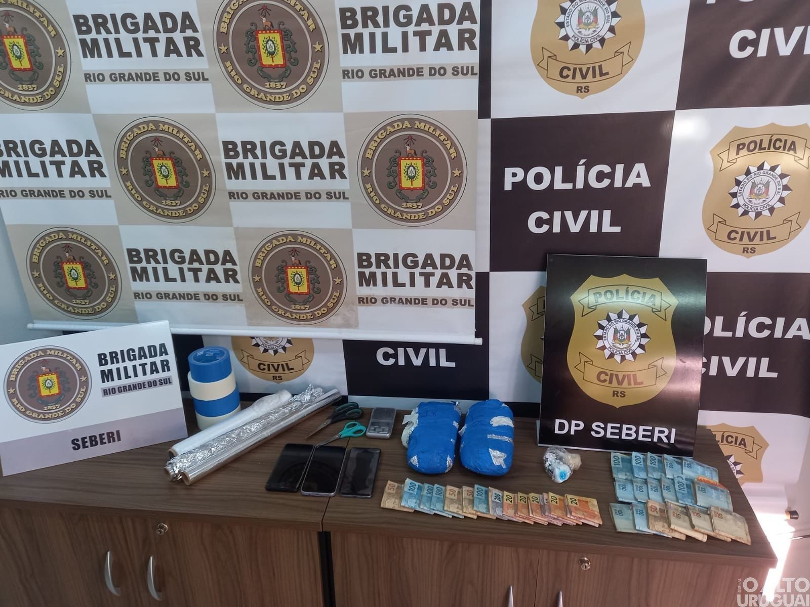 Polícia Civil e Brigada Militar cumprem mandado de busca e apreensão em Seberi
