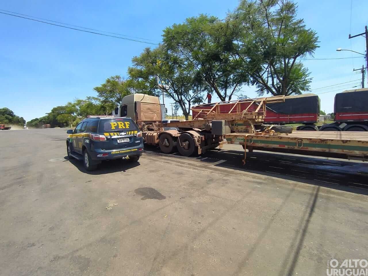 Motorista que dirigia caminhão em zigue-zague é preso na BR-386 em Seberi