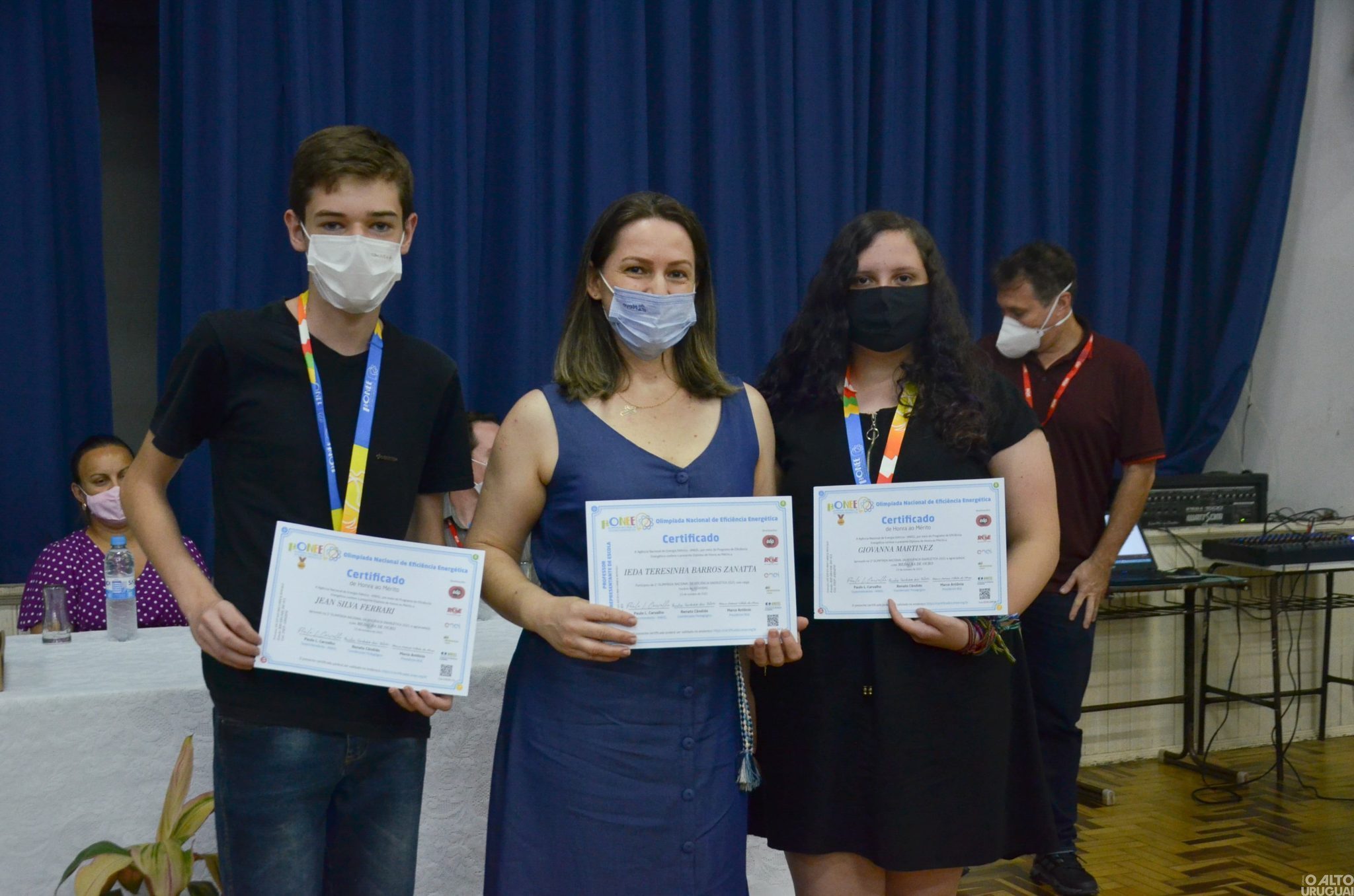Alunos do Roncalli ganham medalhas de ouro na Olimpíada Nacional de Eficiência Energética