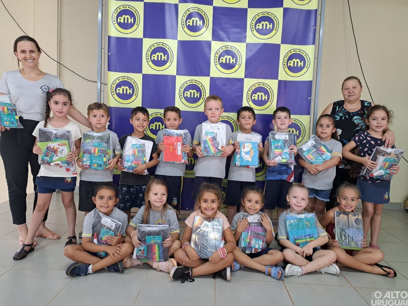 Entregues mais de 1,2 mil kits de materiais escolares aos alunos da rede municipal de Seberi
